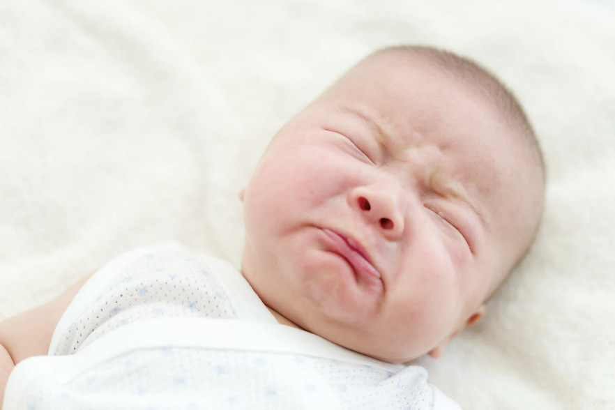 bayi anteng, bayi menangis, tanda kebutuhan bayi, cara memahami bayi, bayi tidak rewel, Bunda, si Kecil